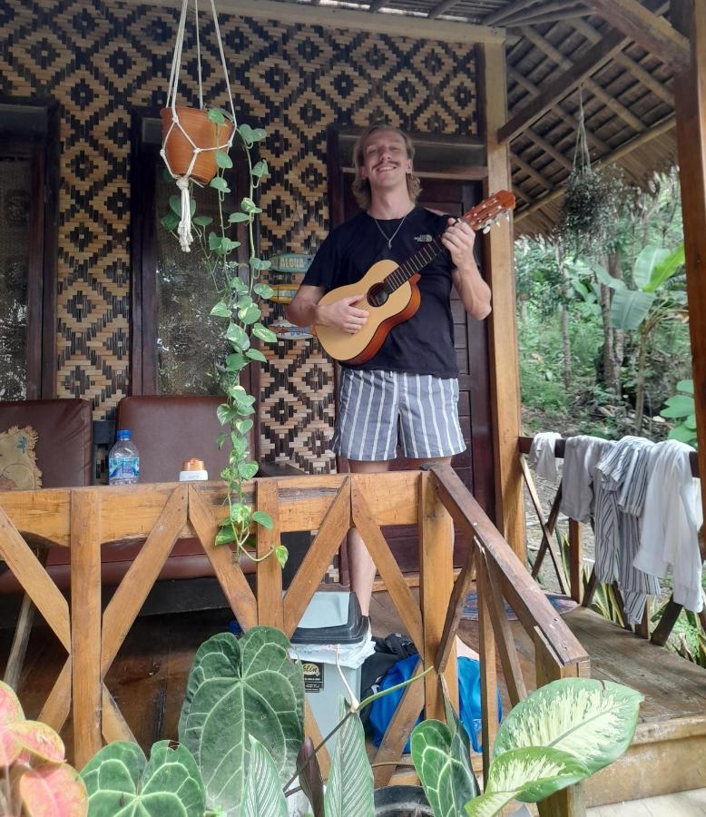 Anik Homestay & Dormy Batukaras Exteriör bild
